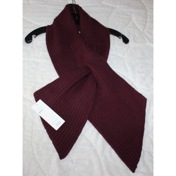 New w/Tags Eileen Fisher "Keyhole Scarf in 100% Merino Rib", Claret Red - Picture 3 of 11